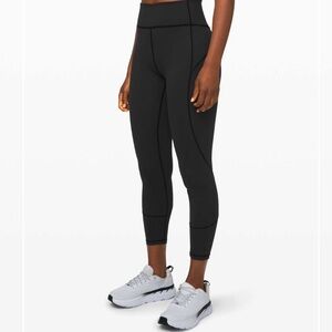 Lululemon In Movement Tight 25" *Everlux Black